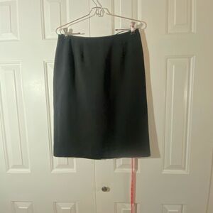Suit Studio Elegant Black Pencil Skirt